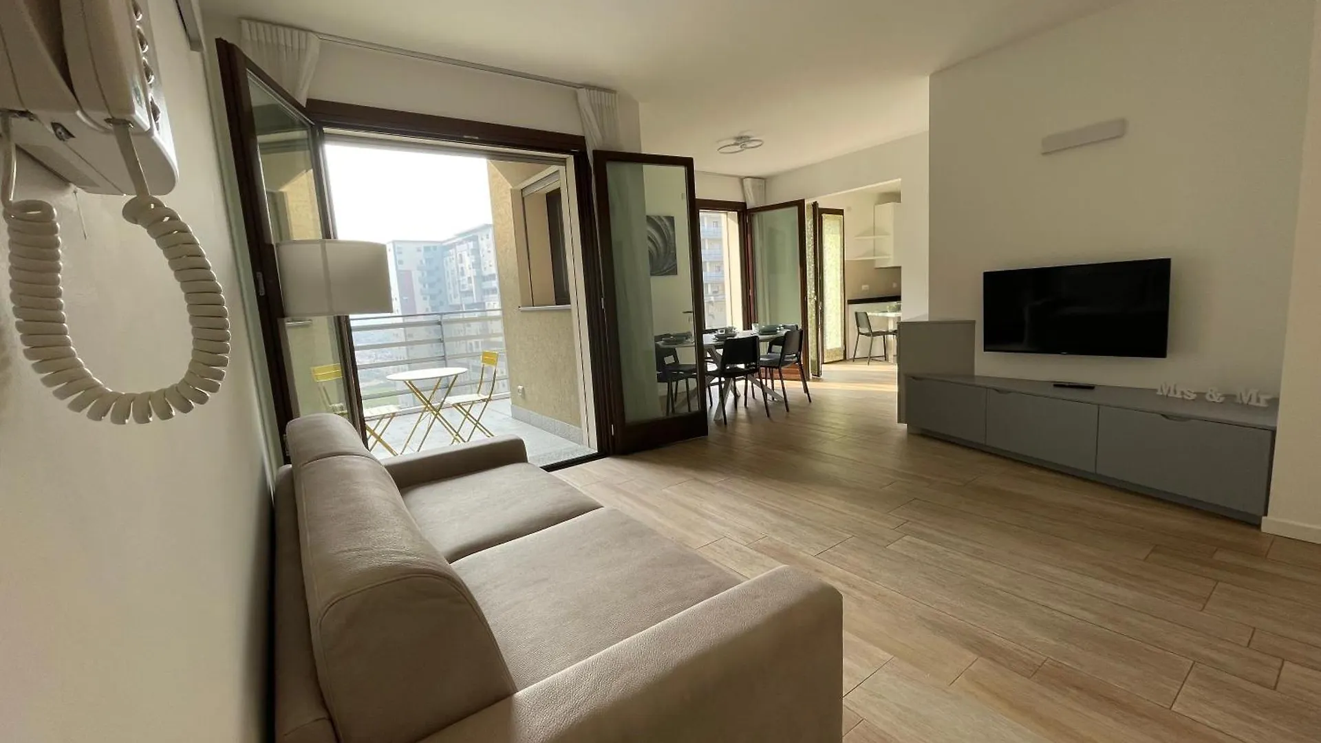 Hospitami Apartment - 15 Min Duomo Milano Italy