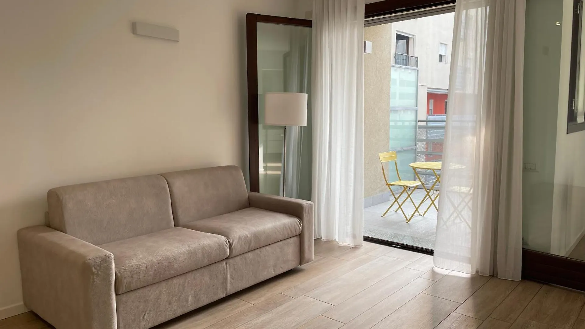 Hospitami Apartment - 15 Min Duomo Milano