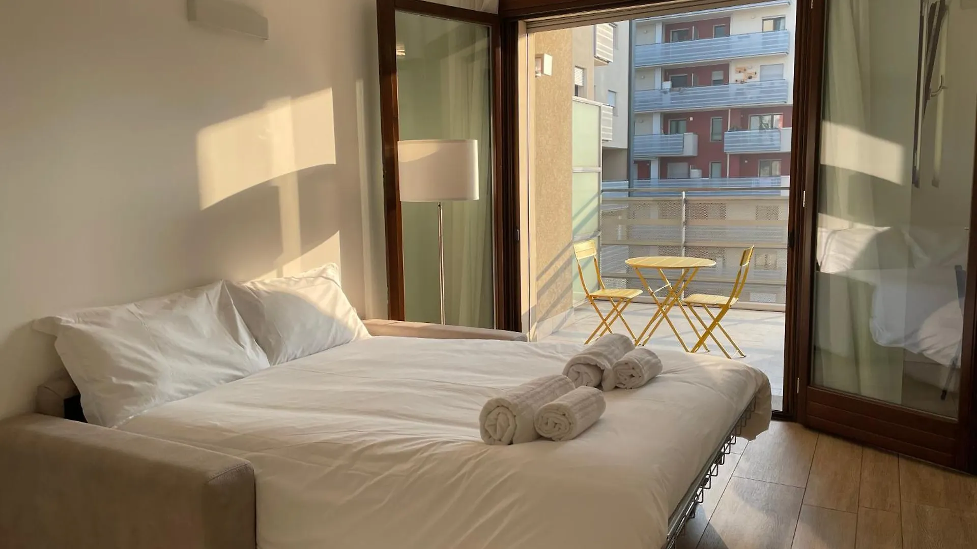 Hospitami Apartment - 15 Min Duomo Milano 0*, Milan Italy